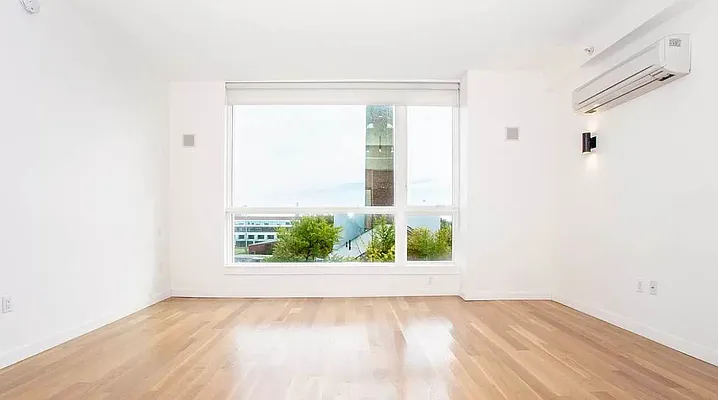 Rented by Artur Gutman, LREB | media 42