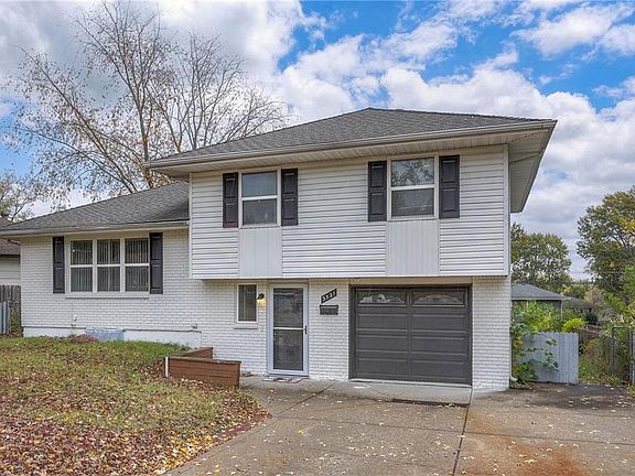 2nd image of 3521 Randall Dr