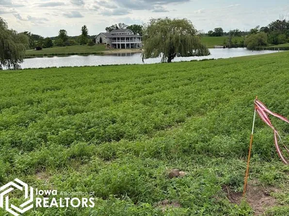 1959 Gear Ave, Fairfield, IA 52556