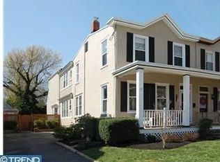 2430 W 18th St, Wilmington, DE 19806