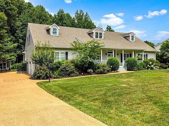 3rd image of 11311 Long Meadow Dr