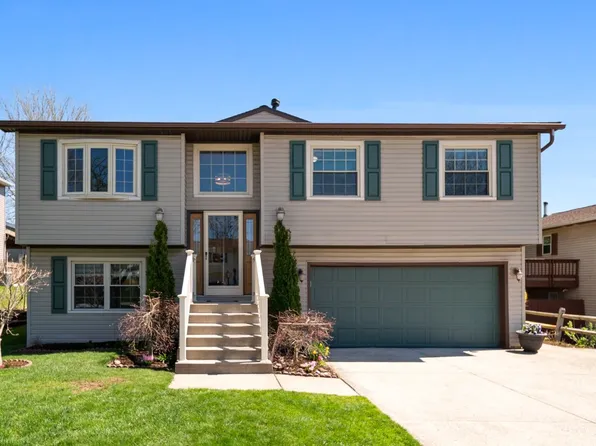 4825 Foxboro Ct, Erie, PA 16510