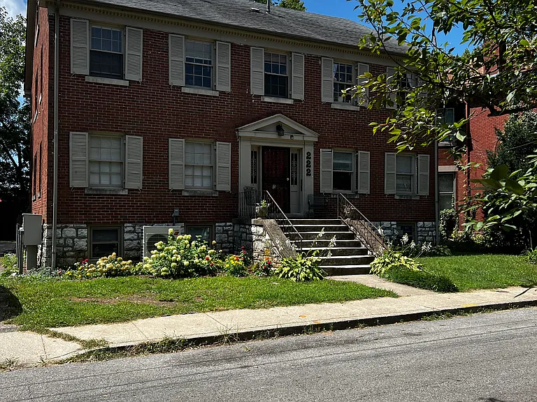 222 Campsie Pl #3 — Photo 23