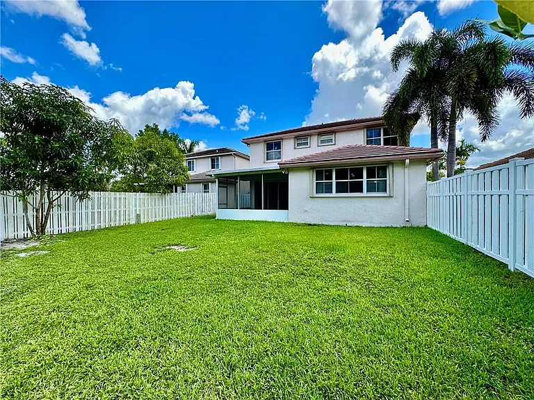 7470 NW 1st Pl — Photo 31