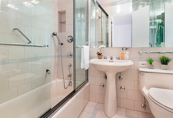 Sold by Douglas Elliman | media 15