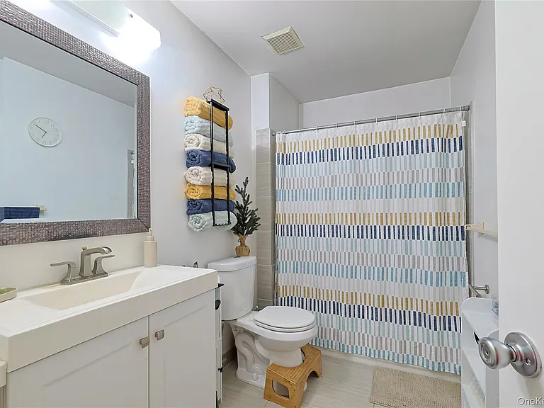 3 Brook Dr #27 — Photo 12