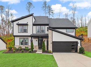 8135 Brewton Bnd, Ball Ground, GA 30107