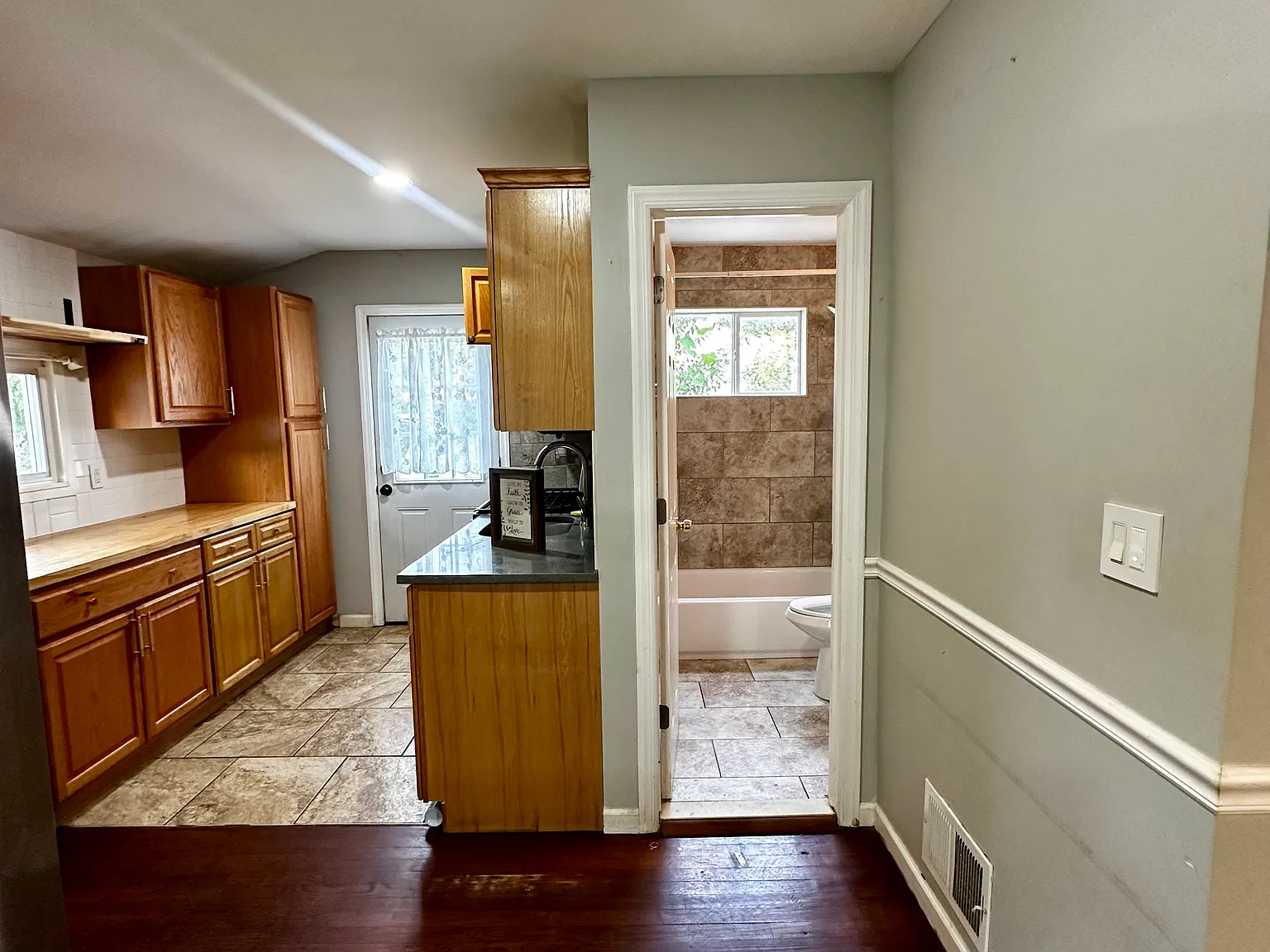 Hemlock St, Central Islip — Photo 3