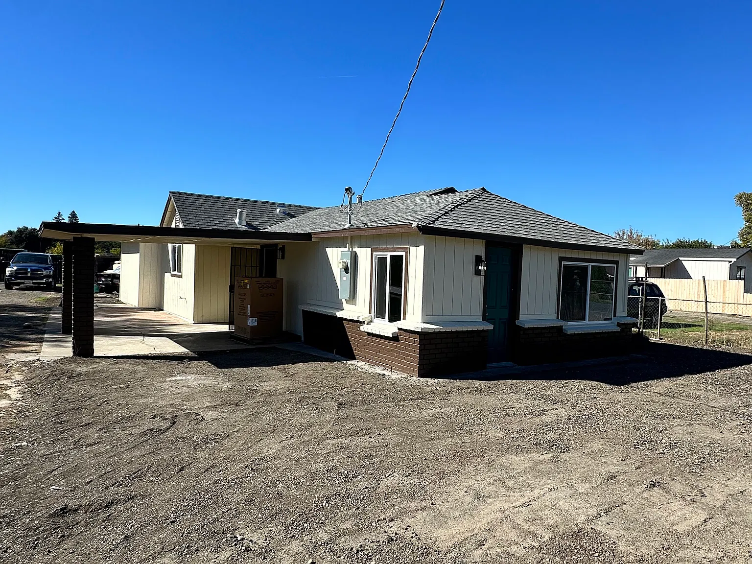 4 bed, 1196 sqft, $2,500 — Photo 1