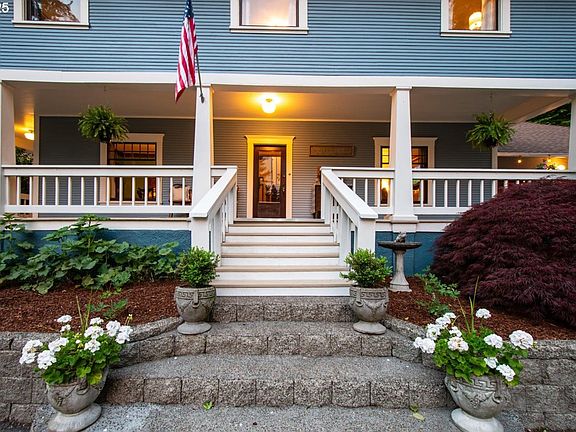 3rd image of 863 N Shepherd Rd