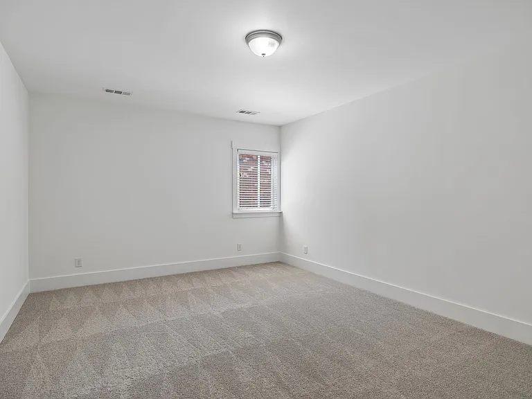 1730 Biscayne Dr — Photo 45