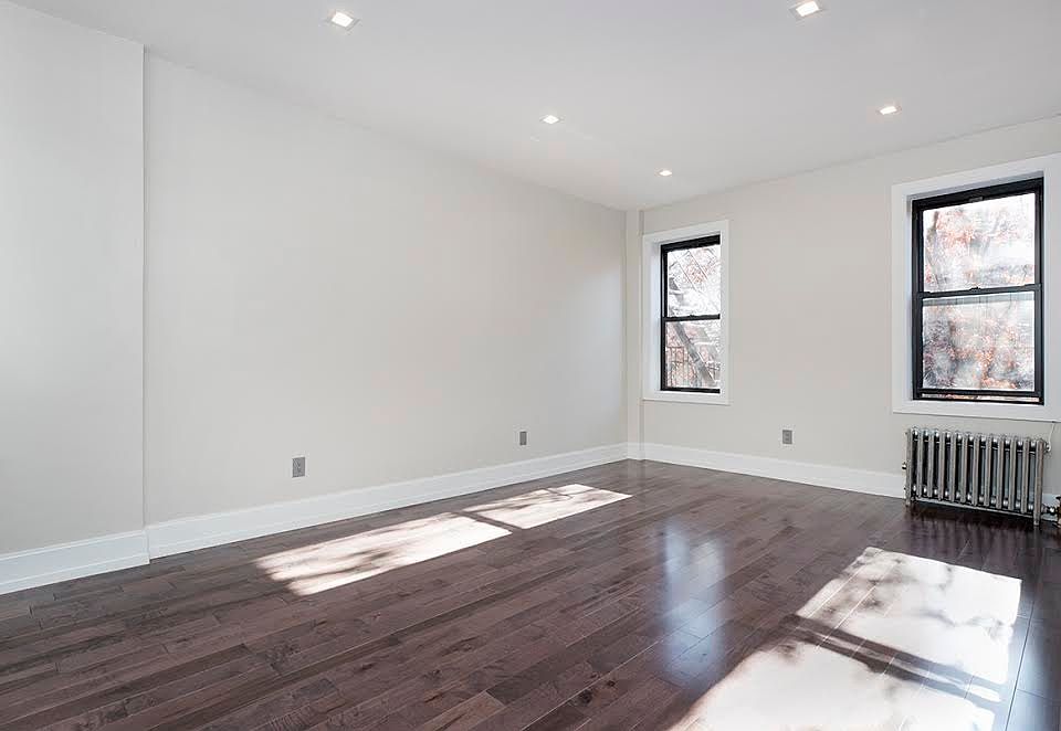 2nd image of 1921 Avenue K #D2kf