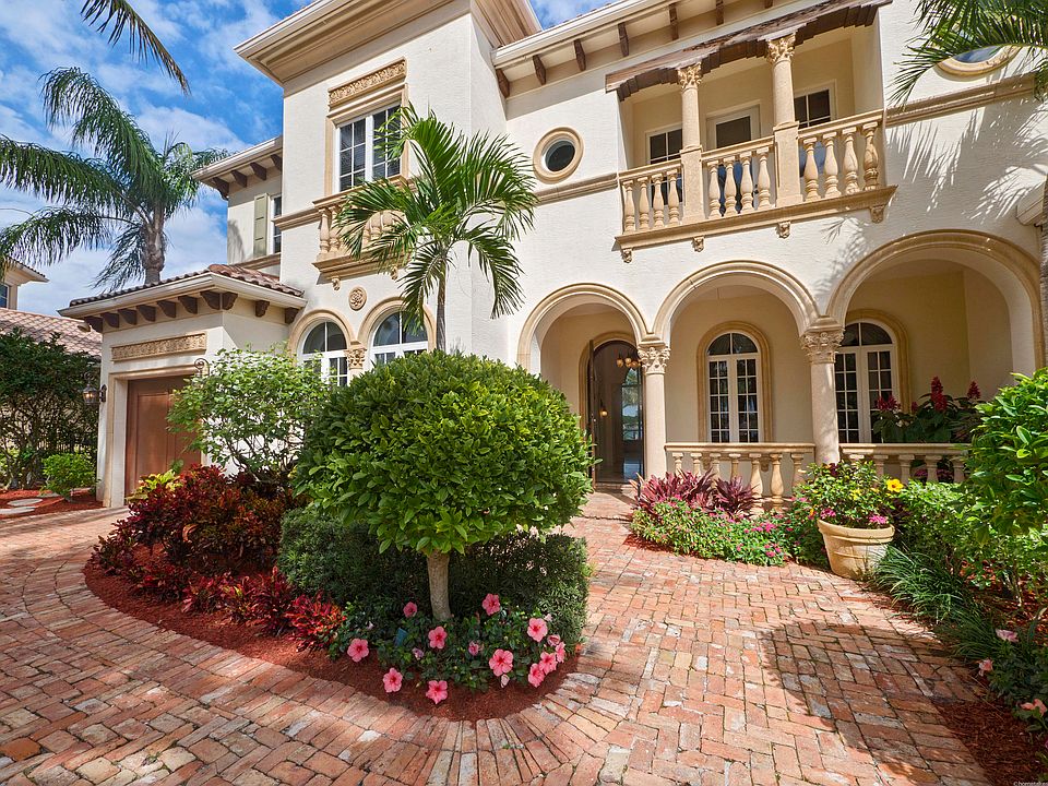 1st image of 716 Harbour Isle Way