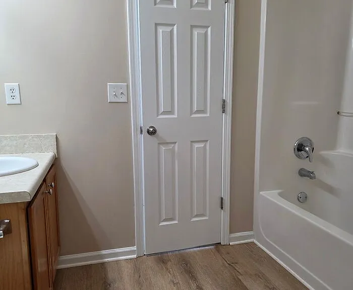 215 Colser Dr — Photo 9