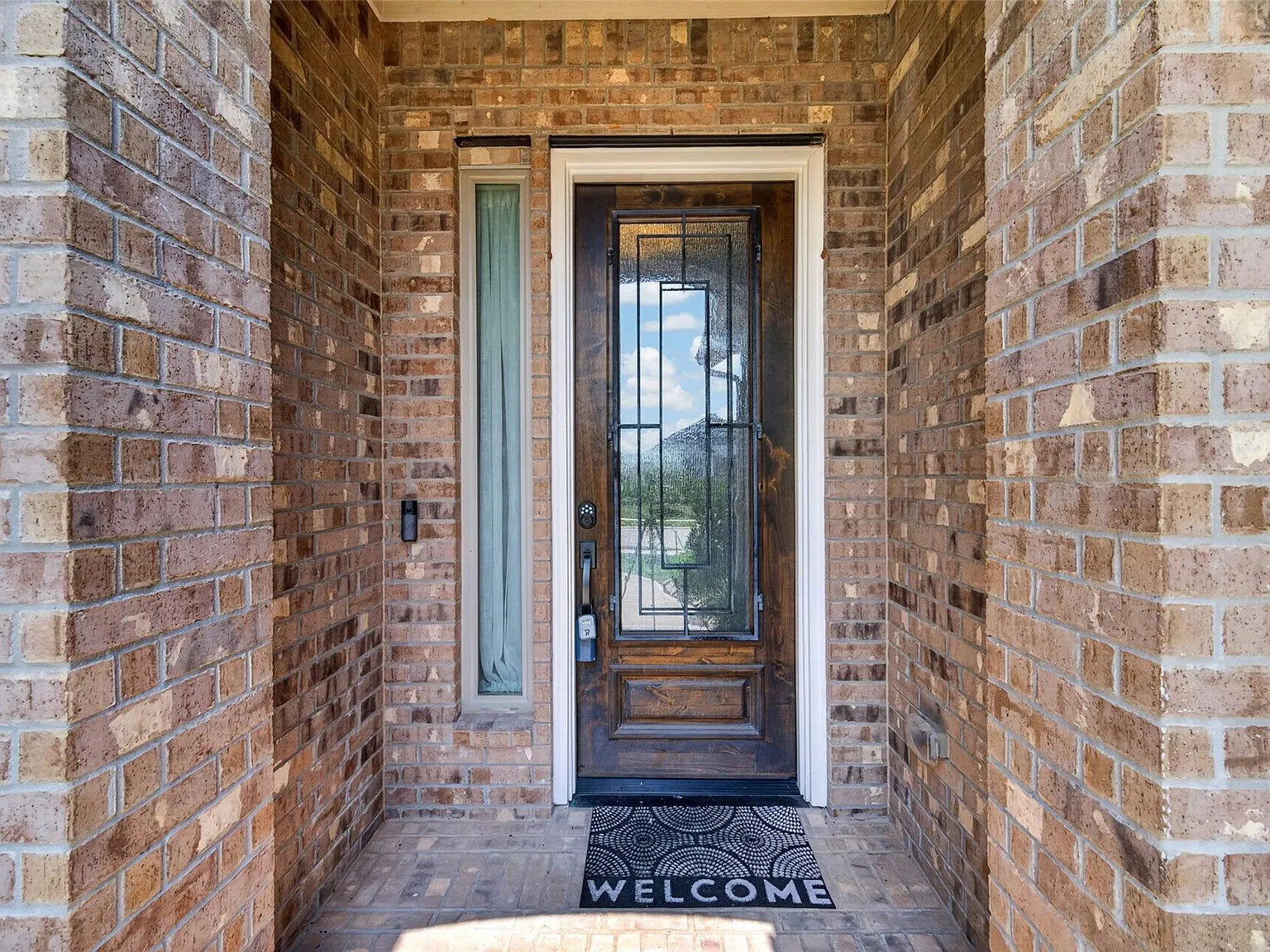 4 bed, 3.0 bath, 3122 sqft, $3,290 — Photo 3