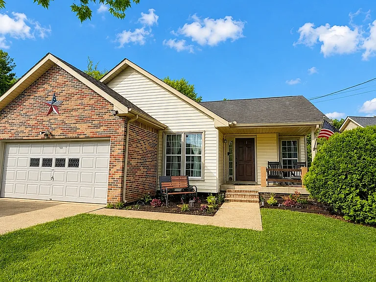 1004 Dandelion Dr — Photo 1