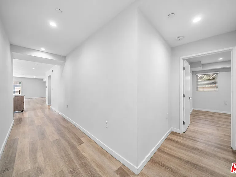 8532 Cashio St #101 — Photo 9