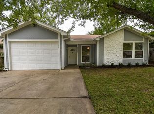 5405 Spring Willow Dr, Arlington, TX 76018