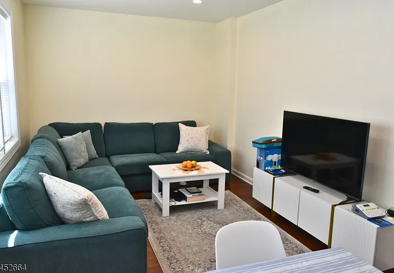 139 Ray St #1 — Photo 8