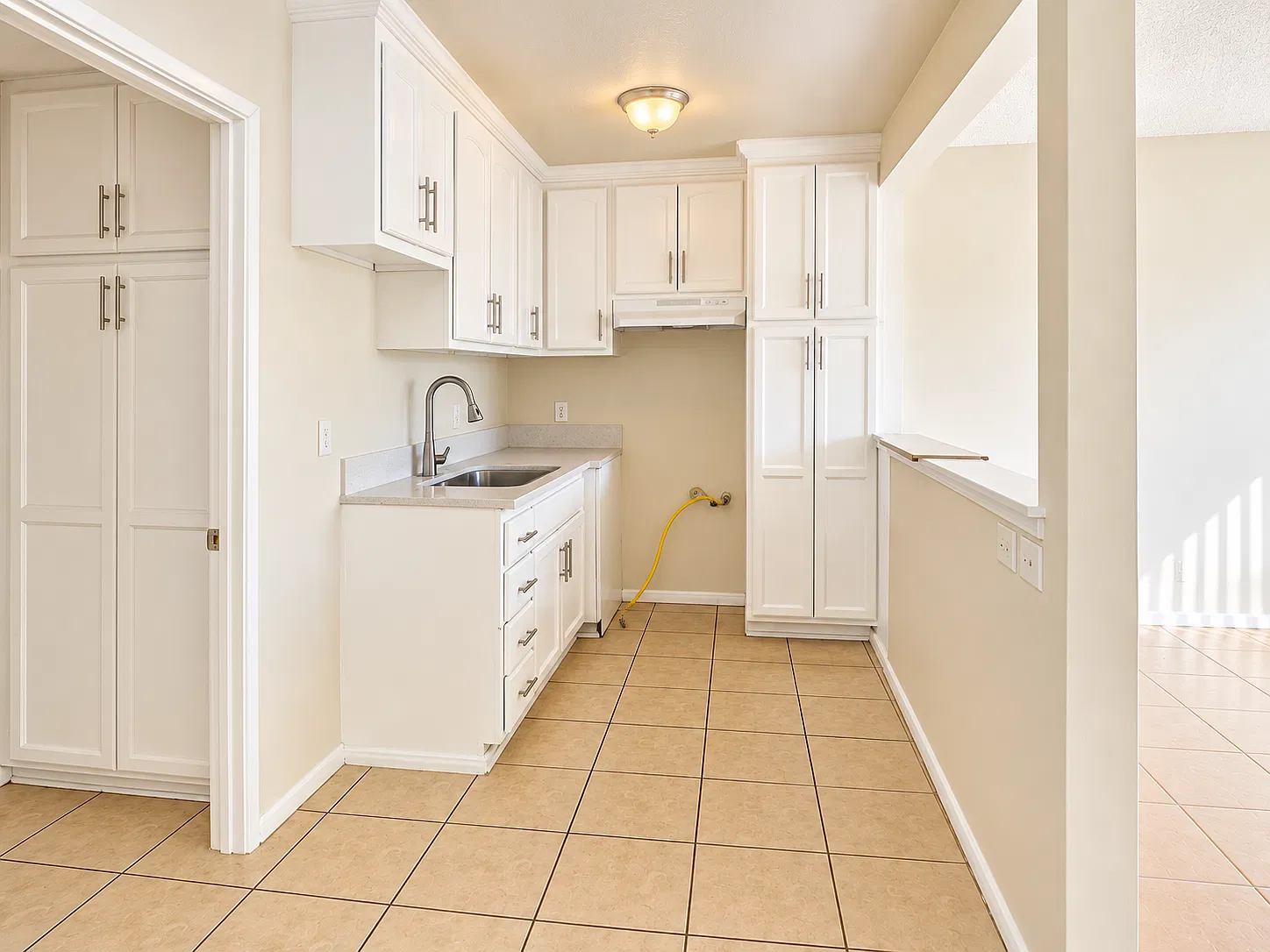 1 bed, 550 sqft, $1,850 — Photo 2