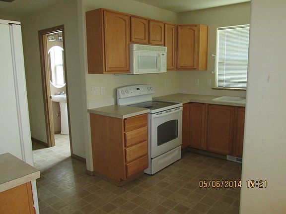 4th image of 8313 186th St E