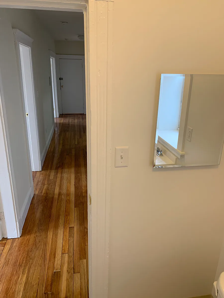 Building Photo - 4 Vinal St #4