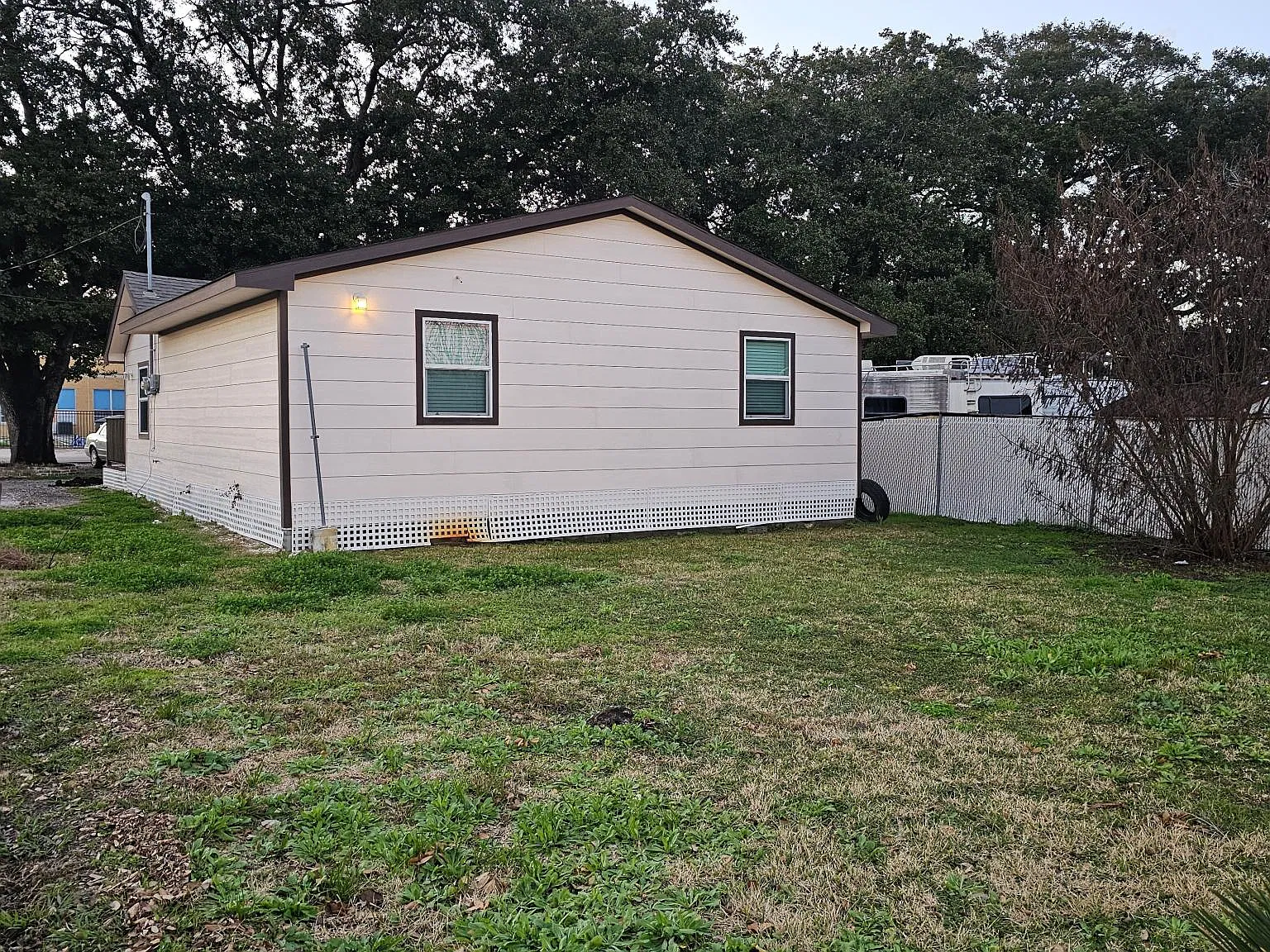 3 bed, 1450 sqft, $1,800 — Photo 2