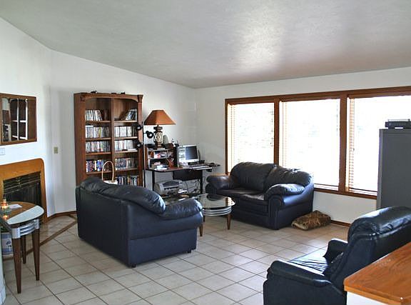 5th image of 3932 E 15th Ave
