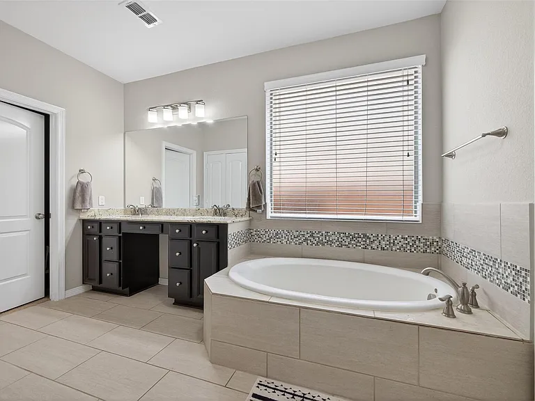 4114 Dover Harbor Ln — Photo 25