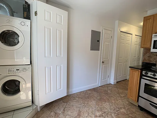 Rented by Tourma Realty LLC | media 37