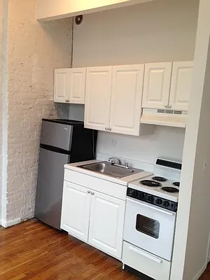 Rented by AJ Clarke | media 5