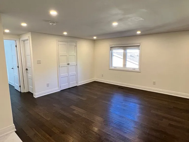 55 Creekwood Dr #UPPER — Photo 4
