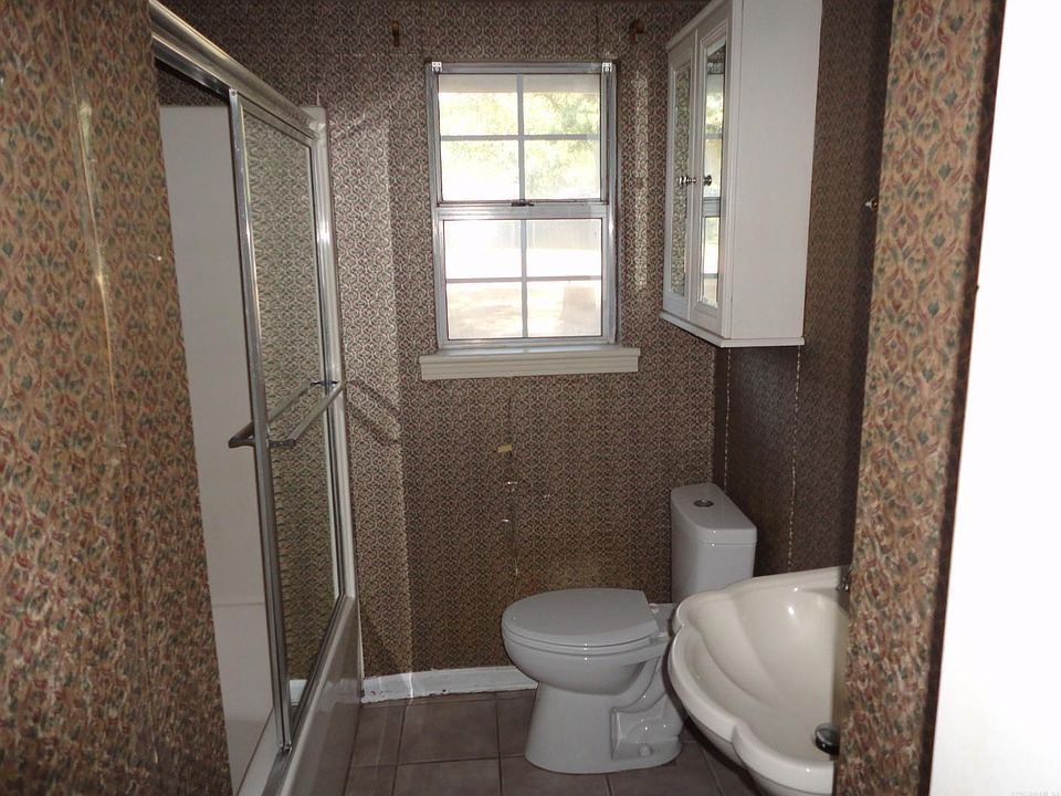 19th image of 6109 Indian Hills Dr