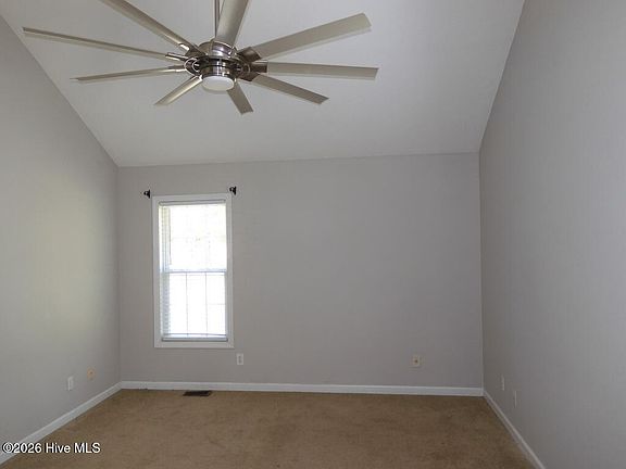 5th image of 400 Wesley Drive