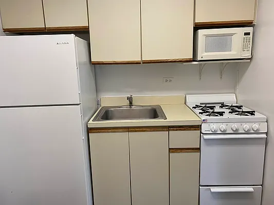 Rented by Nook Realty NY LLC | media 12