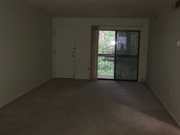 1916 Raspberry Ct — Photo 7