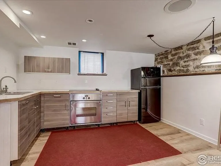 719 Remington St — Photo 11