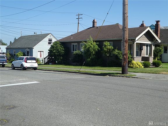 2nd image of 2501 Lombard Ave