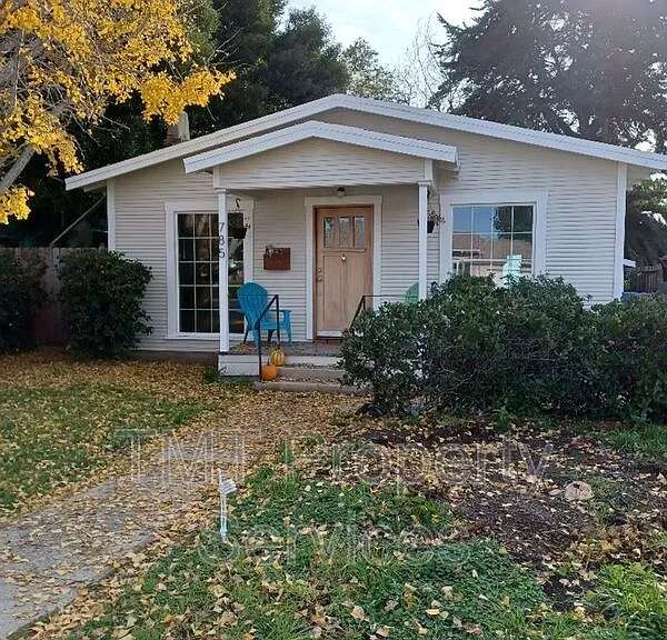 785 Lincoln St — Photo 1