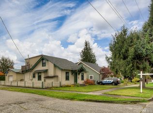 1079 Pioneer St, Enumclaw, WA 98022