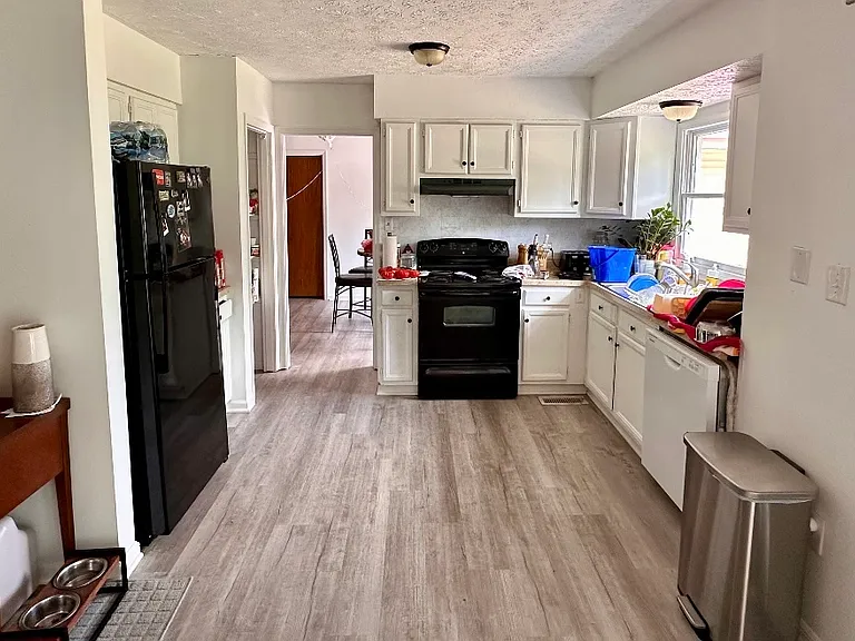 407 Cardinal Dr — Photo 6