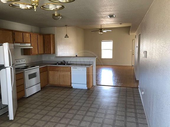 5th image of 3807 Uvalde Dr Unit B
