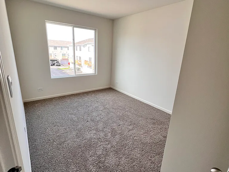 2491 Bella Dr — Photo 18