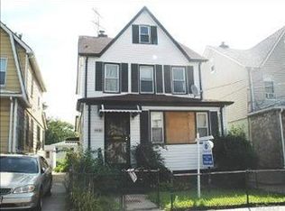 11461 211th St, Cambria Heights, NY 11411