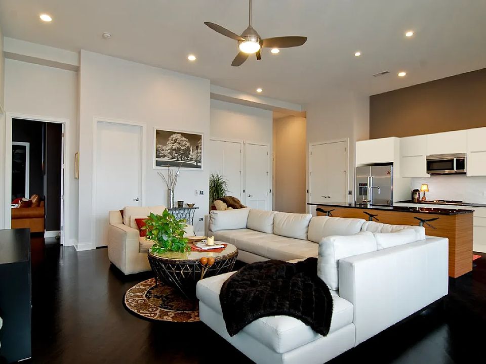 1st image of 2410 W Bloomingdale Ave APT 4C