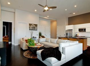 2410 W Bloomingdale Ave APT 4C, Chicago, IL 60647