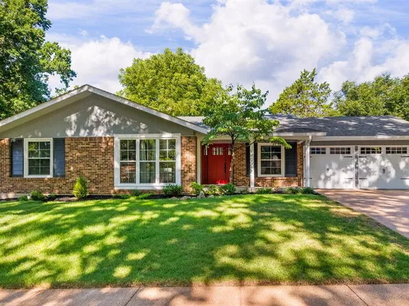 14 Treehill Ct, Ballwin, MO 63021