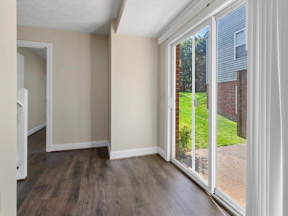 5th image of 1215 Orange Leaf Ct