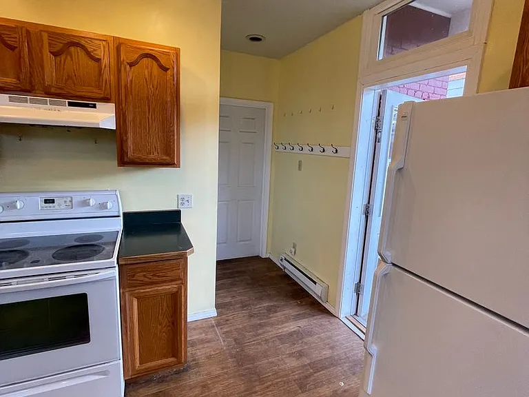 327 N Alabama St — Photo 12