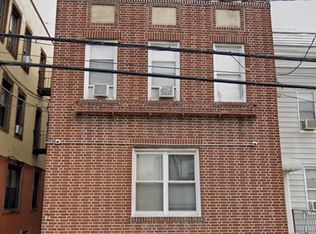 34 1st St #3W, Yonkers, NY 10704